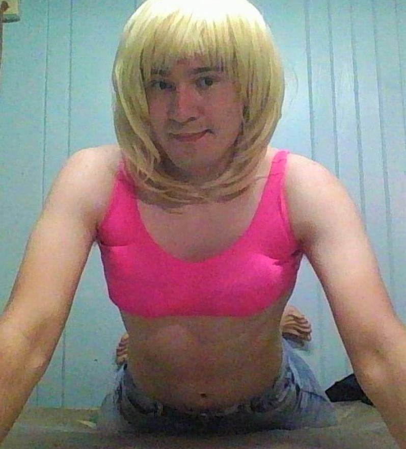 25P Sissy Isabella Hippel exposed 2