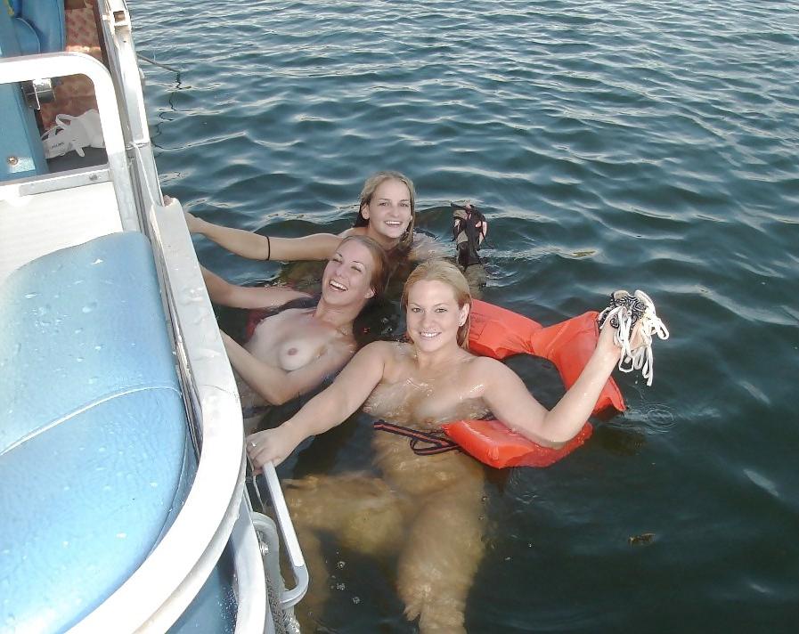 25P Skinny Dipping III by bootsandballs