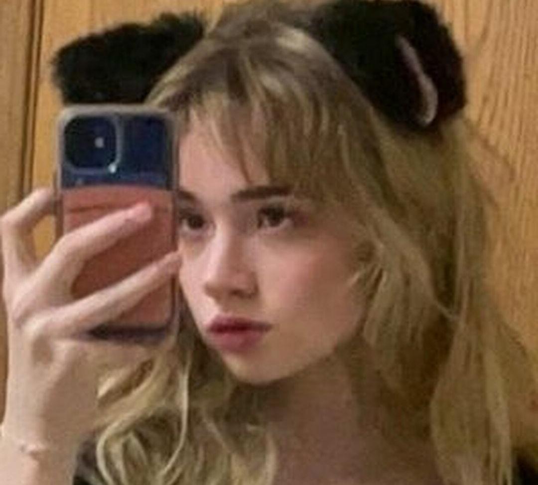 10P Sissy.syd nude