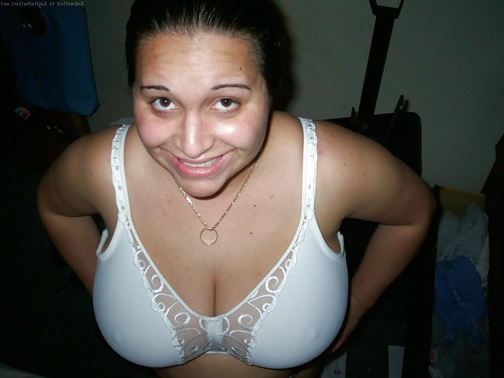 25P HUGE BOOB LATINO WIFE