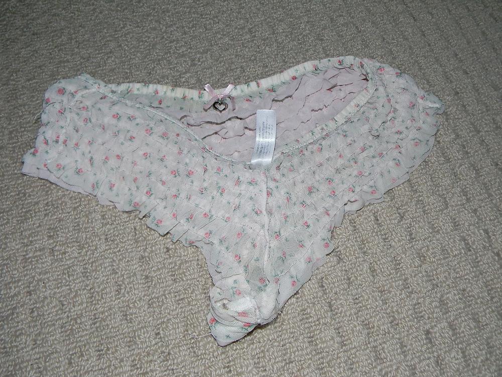 5P 22YO Sister's Panties