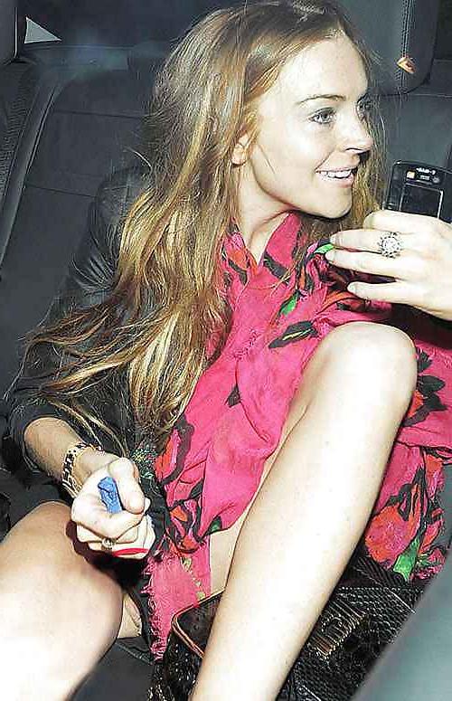 11P Celeb up skirt and pussy 