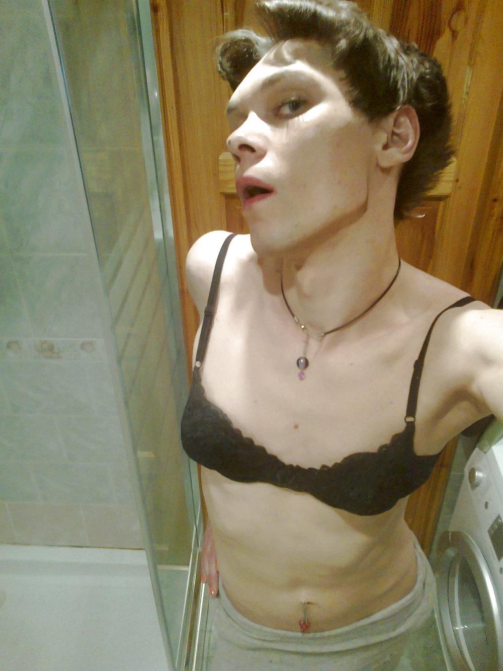 13P In pink stockings skinny body