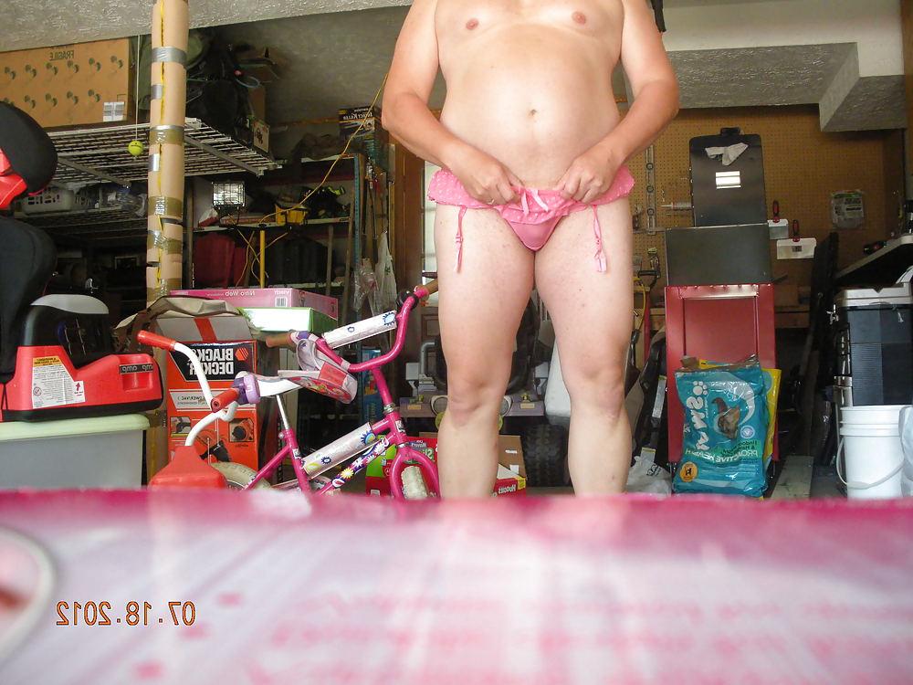 18P Sissy outside