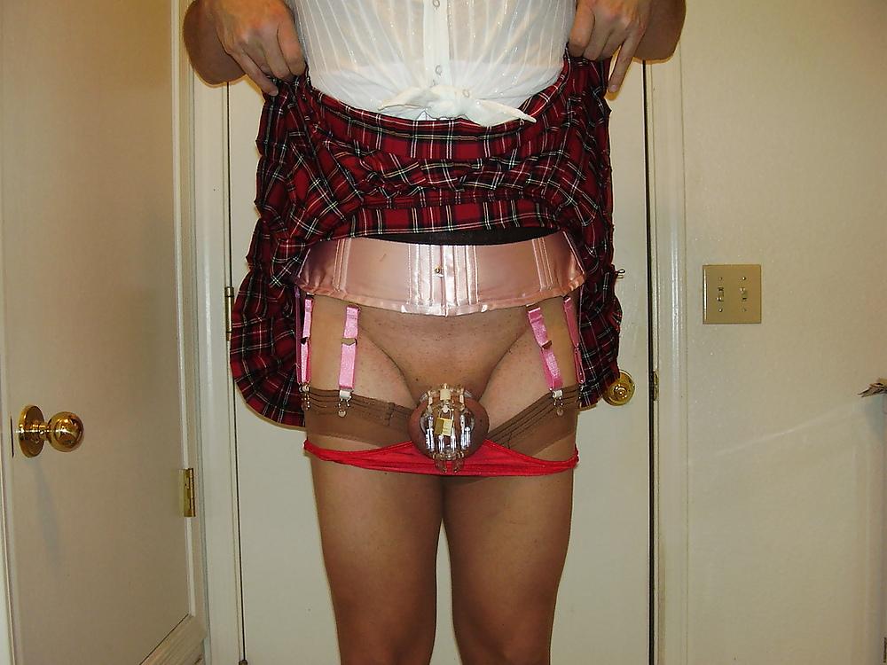 24P Sissy Chastity