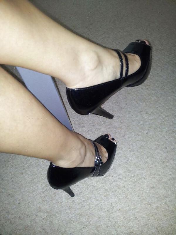 11P I luv my peep toe shoes ilike to feel horny at work