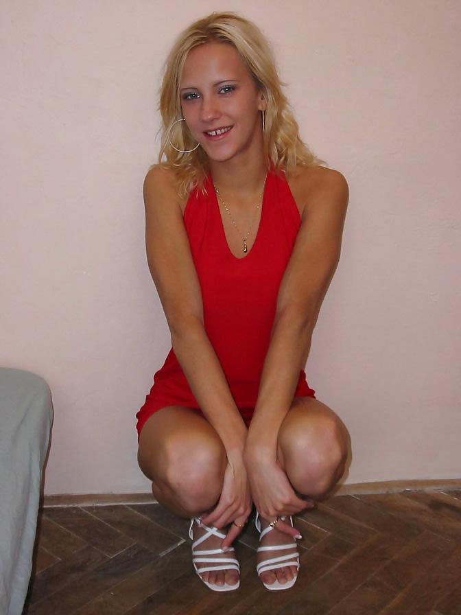 16P Photo-Shooting with skinny young girl - N. C. 
