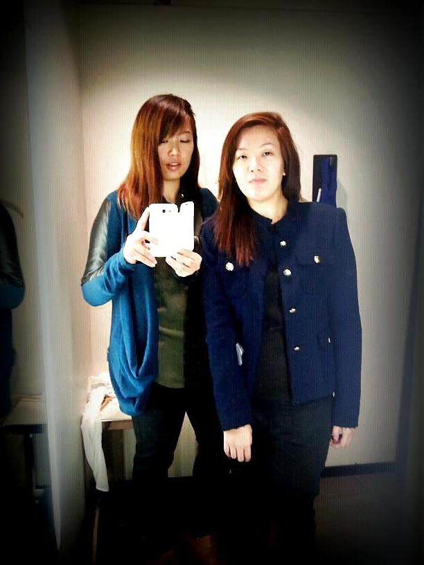 16P Me and my Sister go shopping for new toy !! 