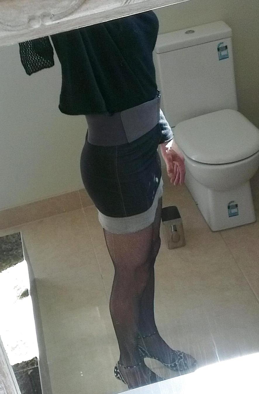14P Naughty arab sissy
