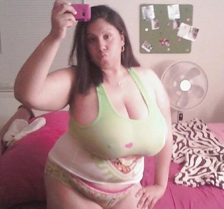 25P Huge Boob Latino