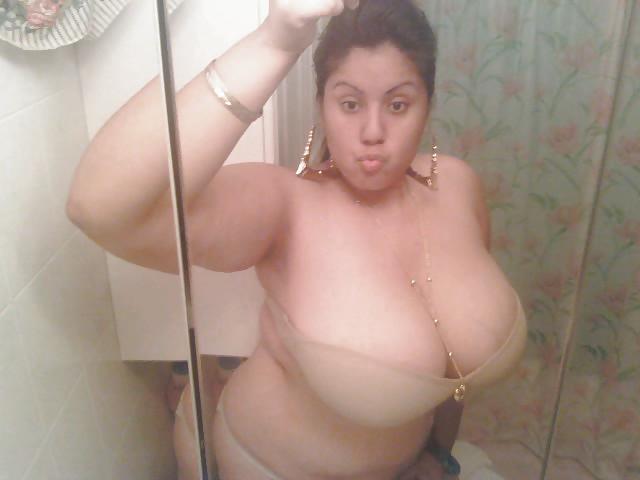 25P Huge Boob Latino