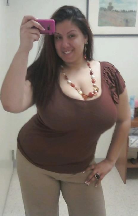 25P Huge Boob Latino