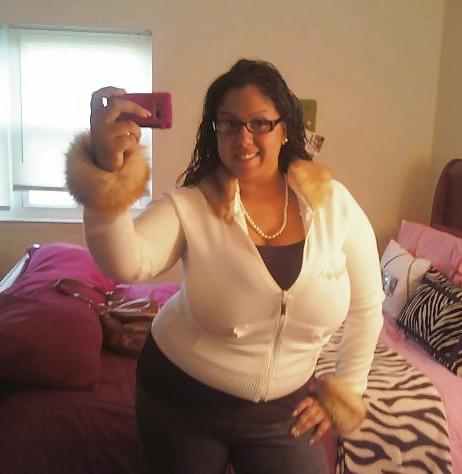 25P Huge Boob Latino