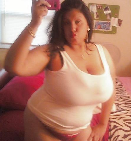 25P Huge Boob Latino