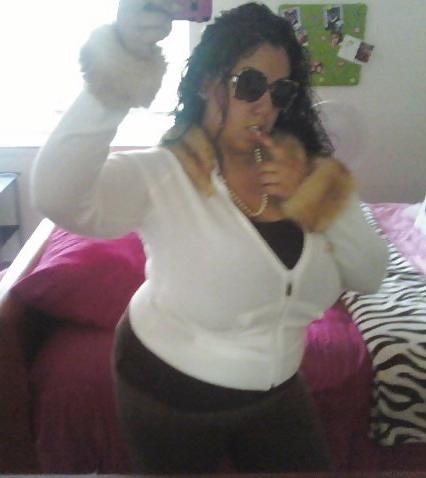 25P Huge Boob Latino