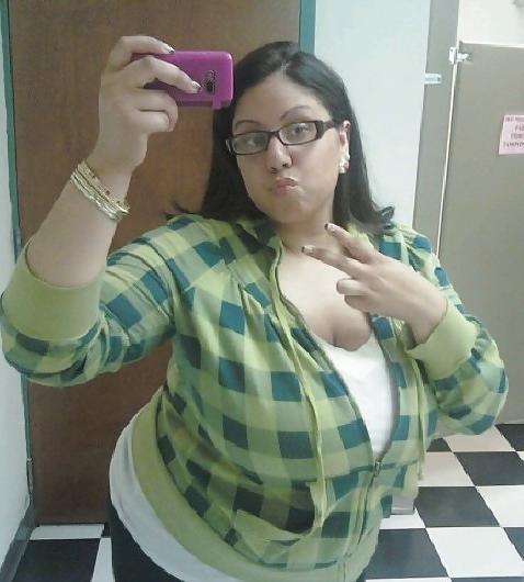 25P Huge Boob Latino