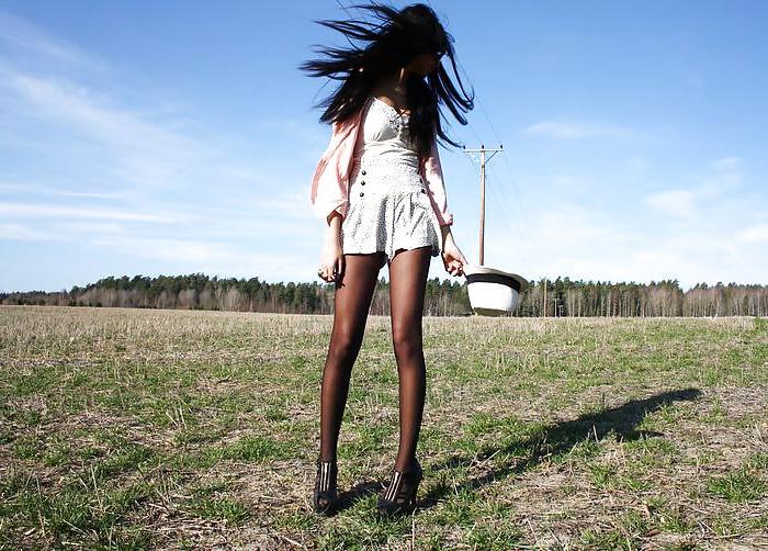 25P Skinny swedish blogger