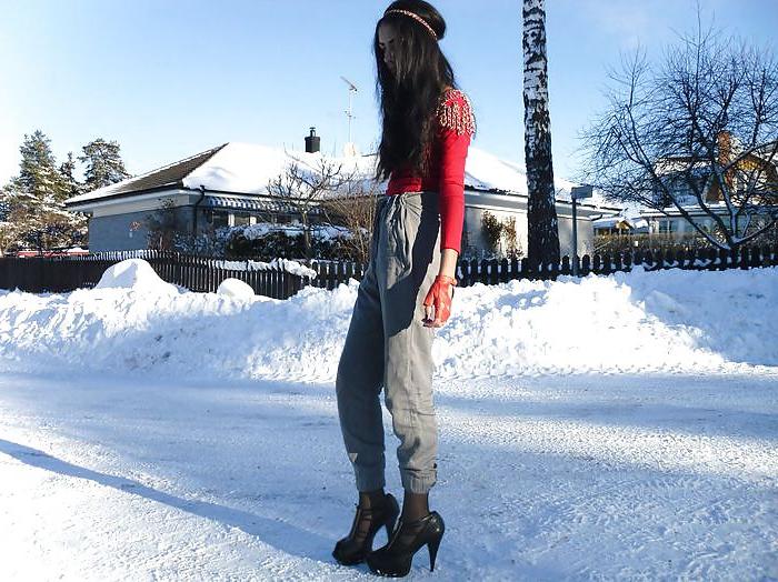 25P Skinny swedish blogger