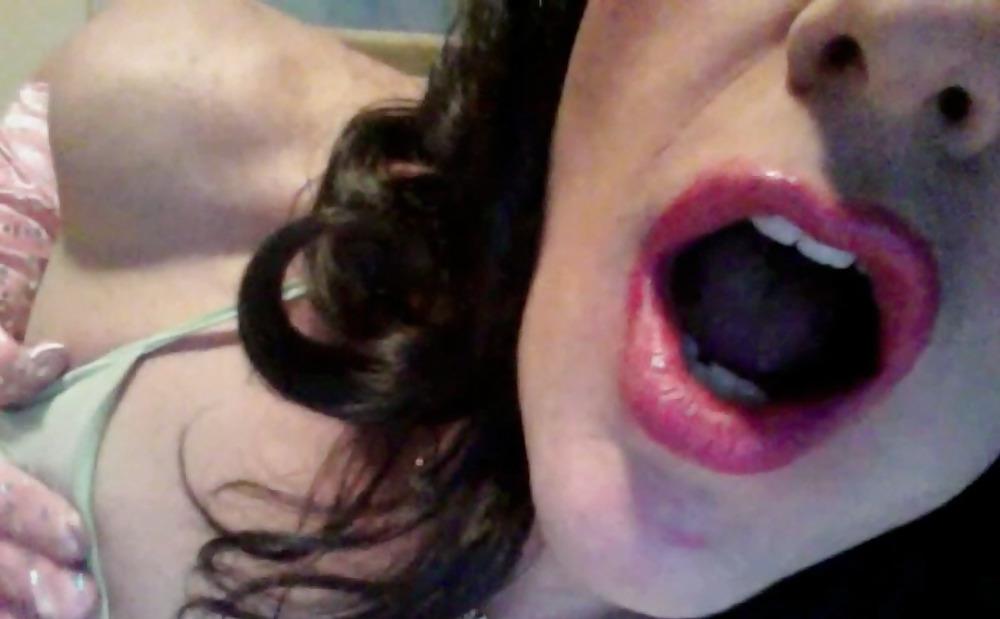 25P My sexy cocksucking sissy lips