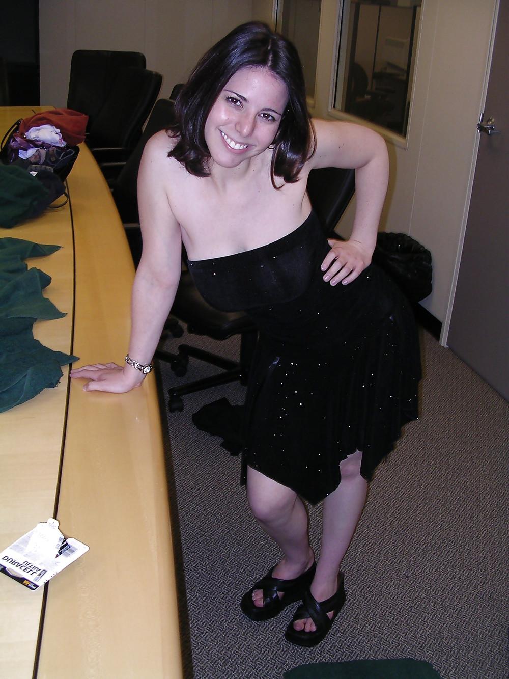 25P LAURIE...BEST OF BEAUTIFUL BUSTY I