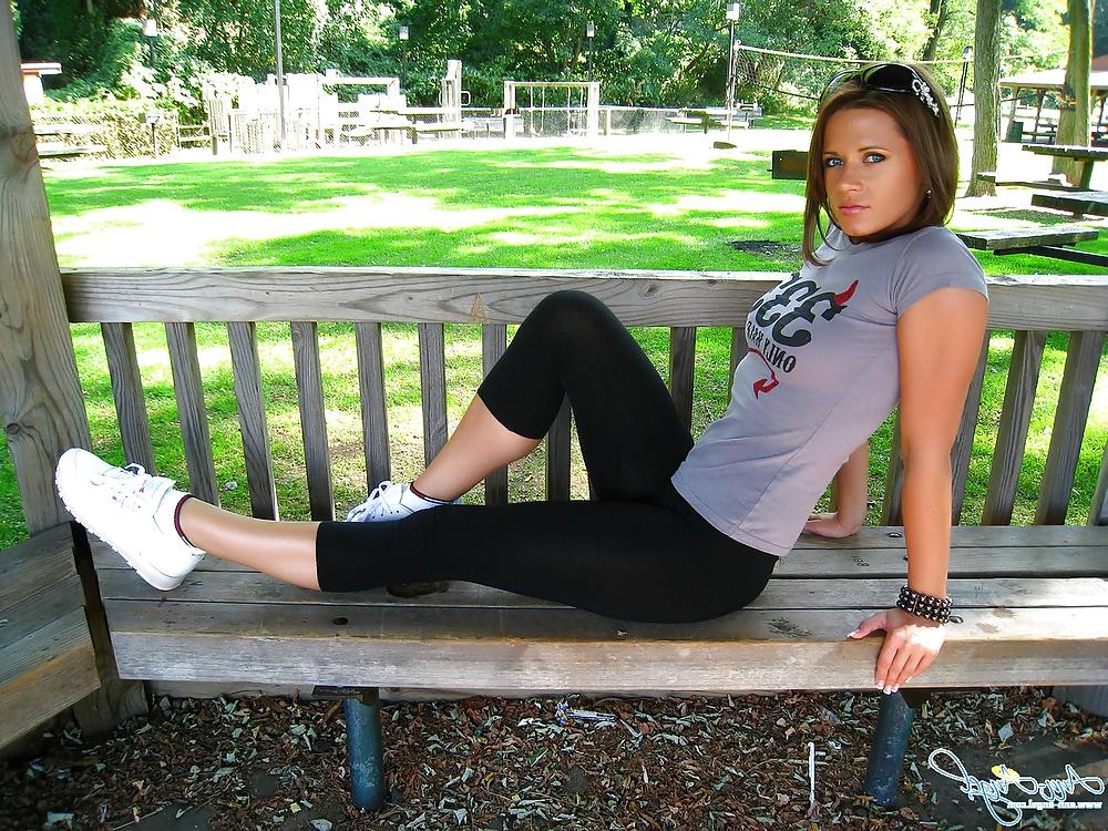 25P Best and most sexy spandex leggings tights gallery !!!!!