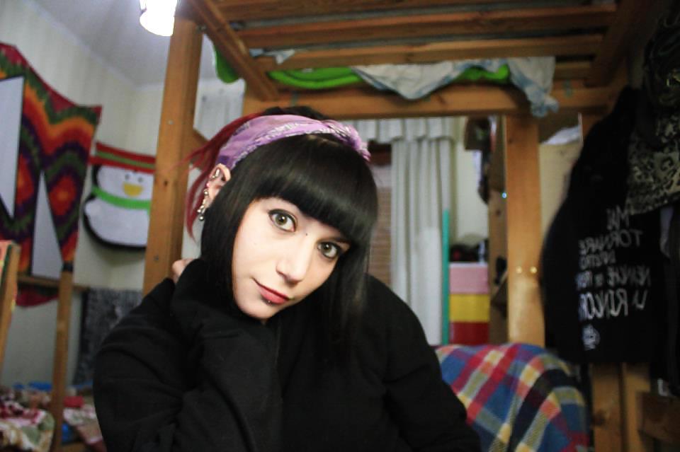 13P The sister of my love