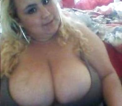 25P Huge breasts in clothes