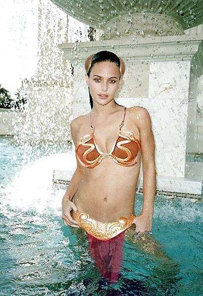 25P Slave Leia ... Still gets me hard