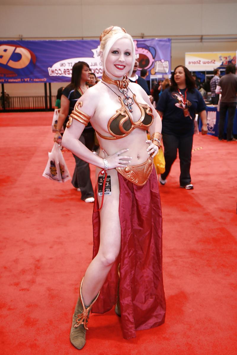 25P Slave Leia ... Still gets me hard
