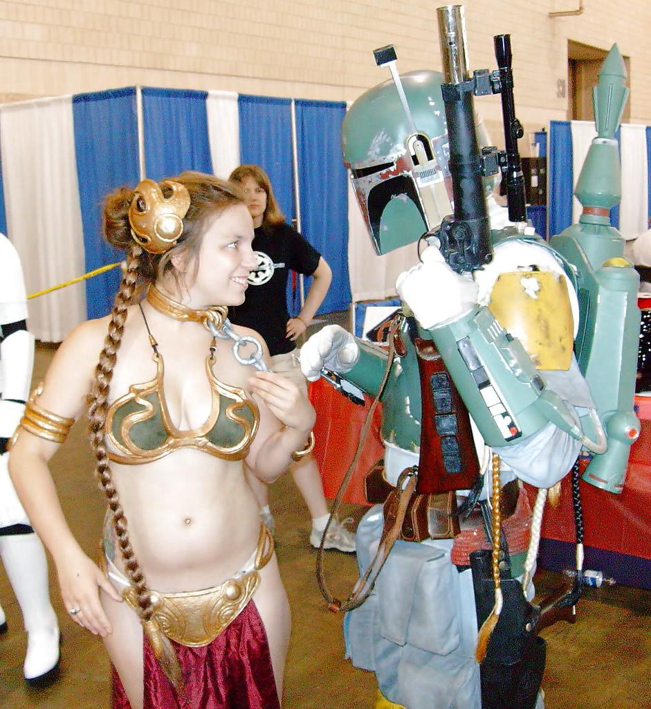 25P Slave Leia ... Still gets me hard