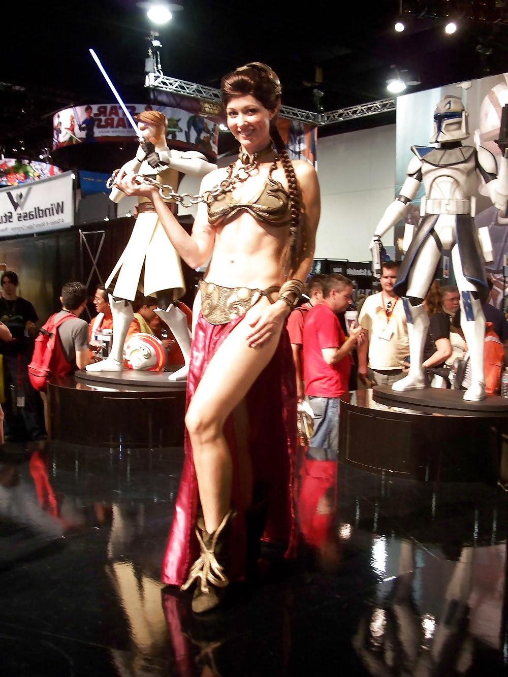 25P Slave Leia ... Still gets me hard