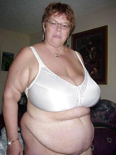 25P Webtastic Special: Huge Miss D. - Vol.1
