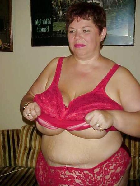 25P Webtastic Special: Huge Miss D. - Vol.1