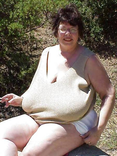 25P Webtastic Special: Huge Miss D. - Vol.1