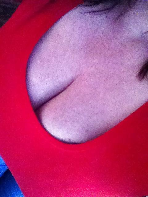 25P Huge Tits, Tight Tops 36