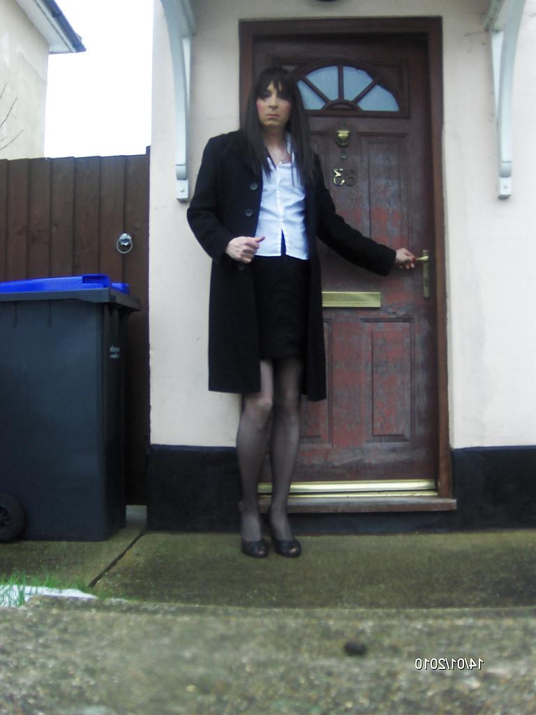 11P Sissy - Sarah