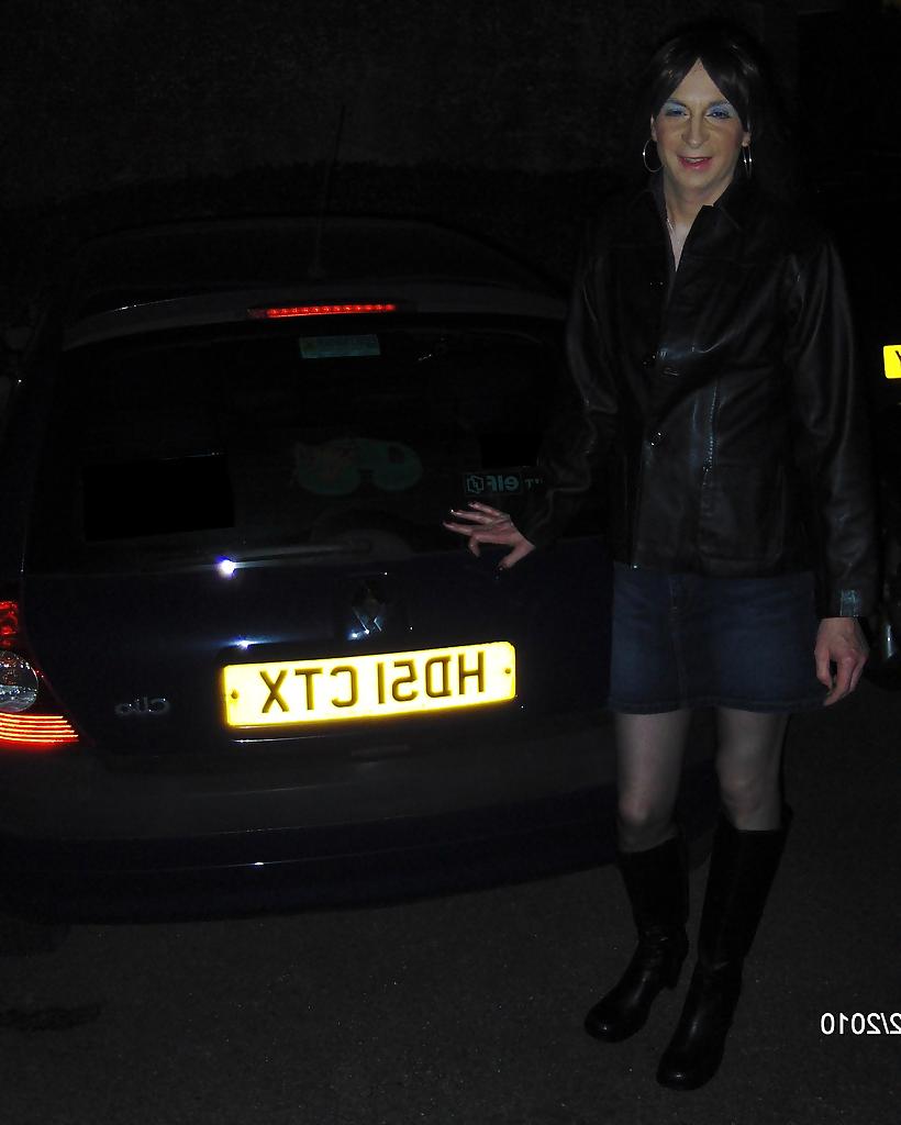 11P Sissy - Sarah