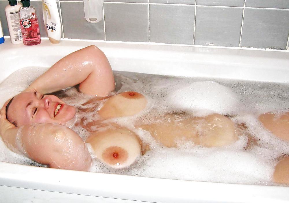11P The Best of Exposed Wife Niki