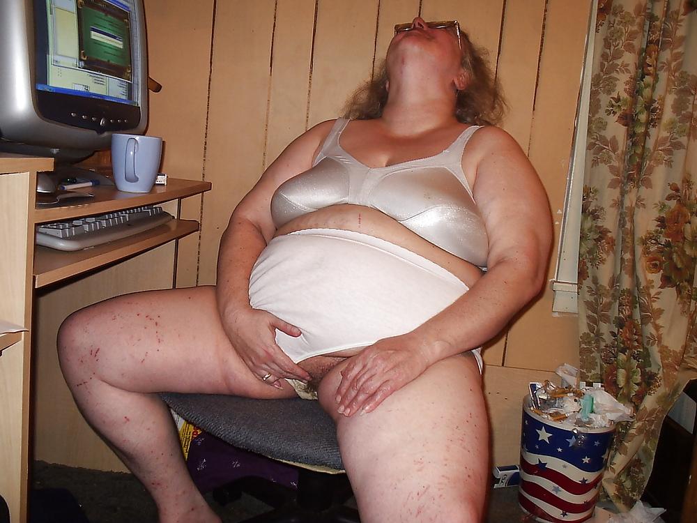 16P My Nasty Granny Friend