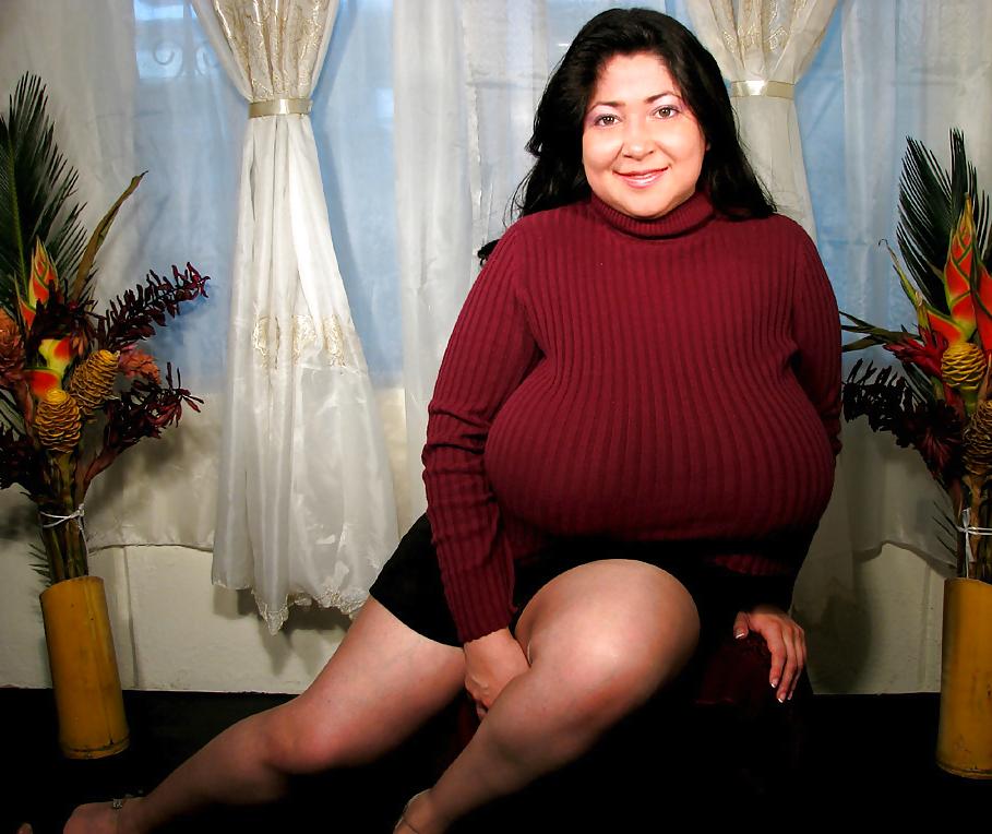 10P Huge tits, tight sweater
