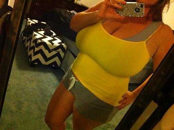 25P Huge Tits, Tight Tops 32