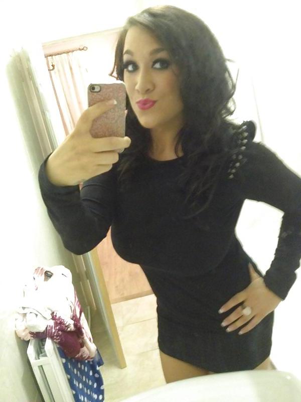 25P Huge Tits, Tight Tops 29