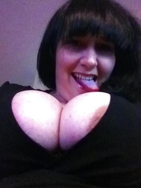 25P Huge Tits, Tight Tops 29