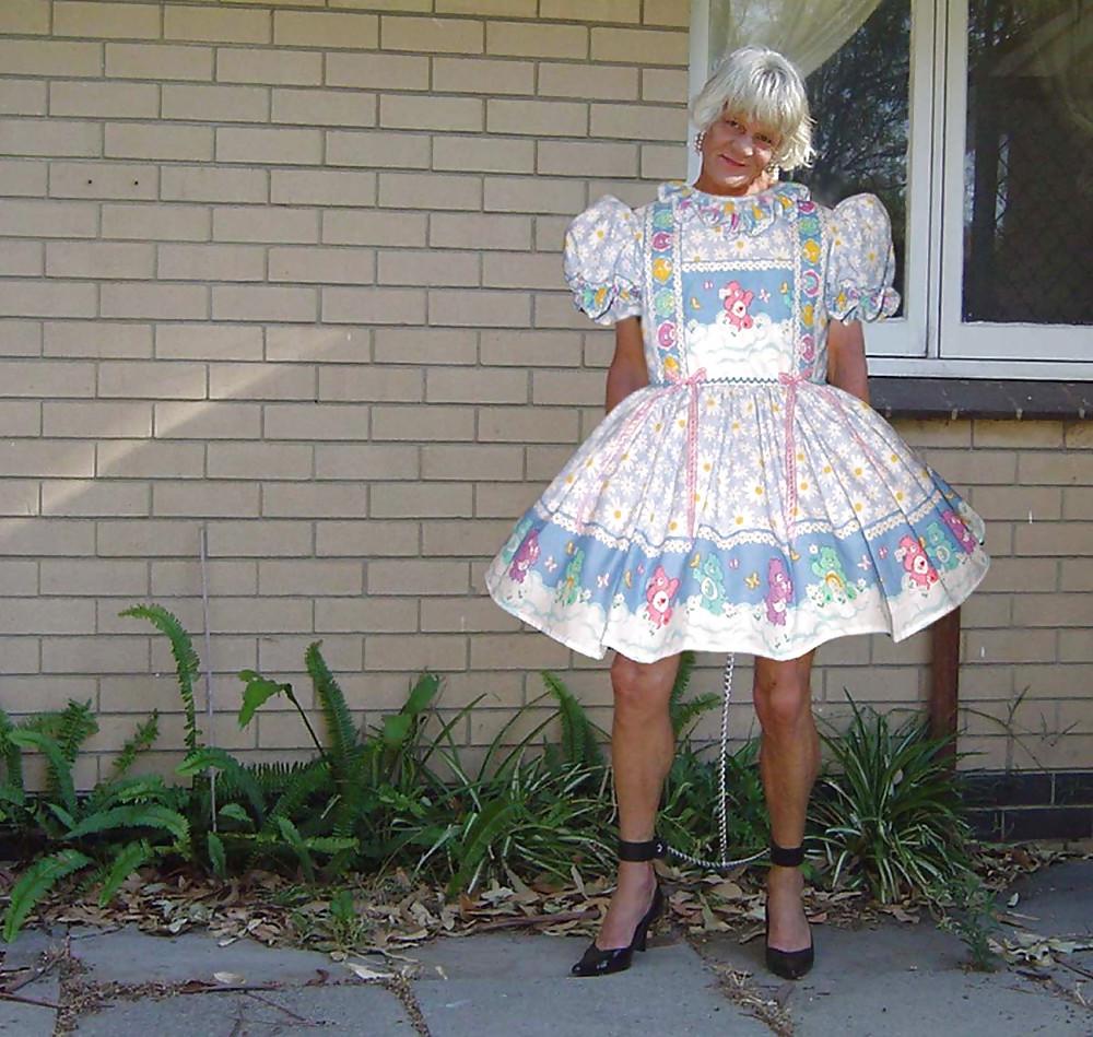 7P FEMINIZED SISSY SLAVE LAURA