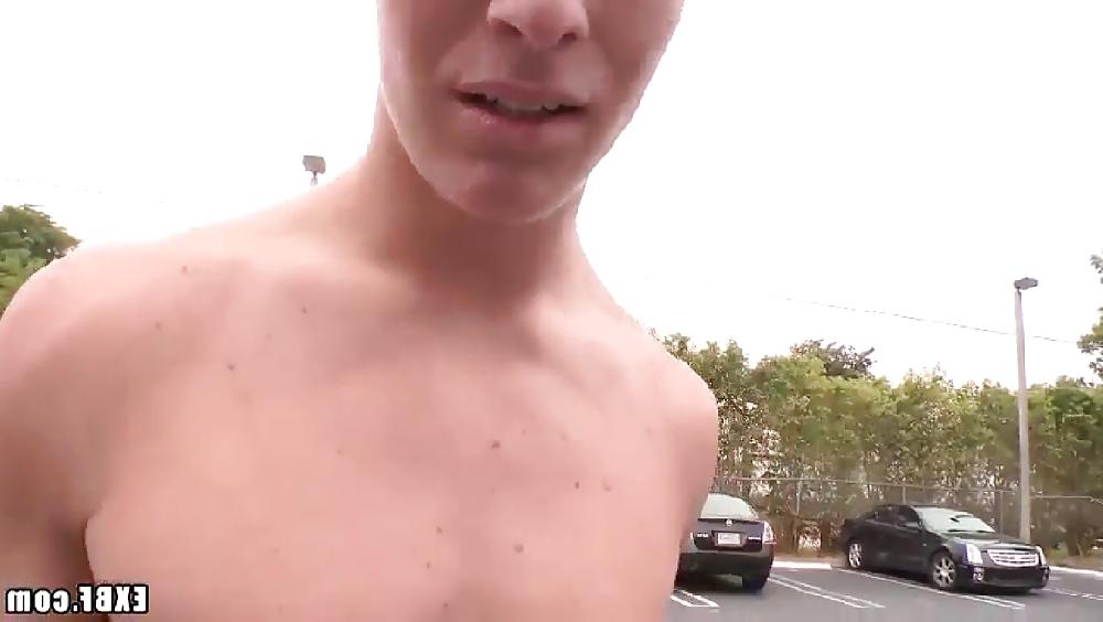 25P Young Sexy Boy Blow Friend Outdoor Blow his Big Cock