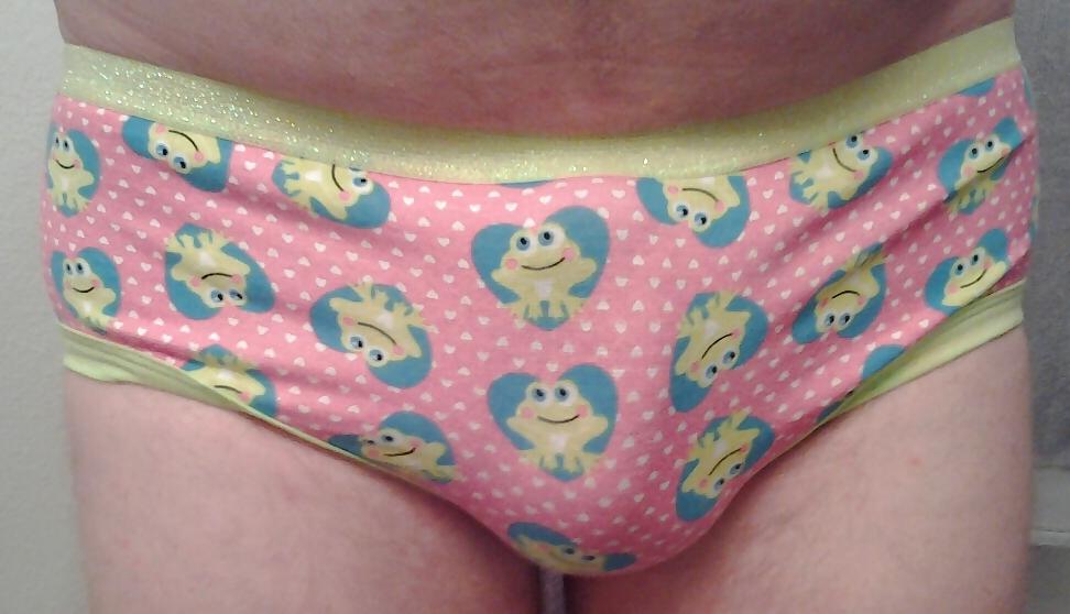 14P New pics of sub sissy whore for dom