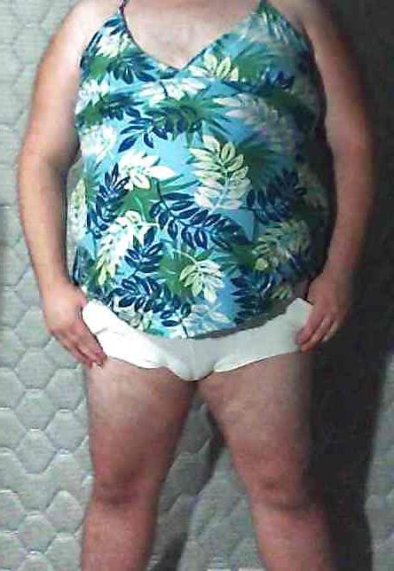 11P Flower top sissy