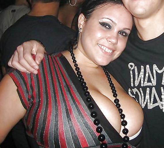 23P Hot Huge Titted  Self Shot Amateur Brunette