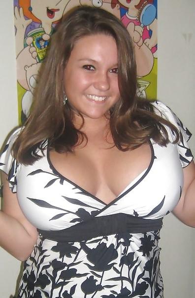 23P Hot Huge Titted  Self Shot Amateur Brunette