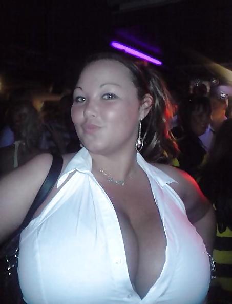 23P Hot Huge Titted  Self Shot Amateur Brunette
